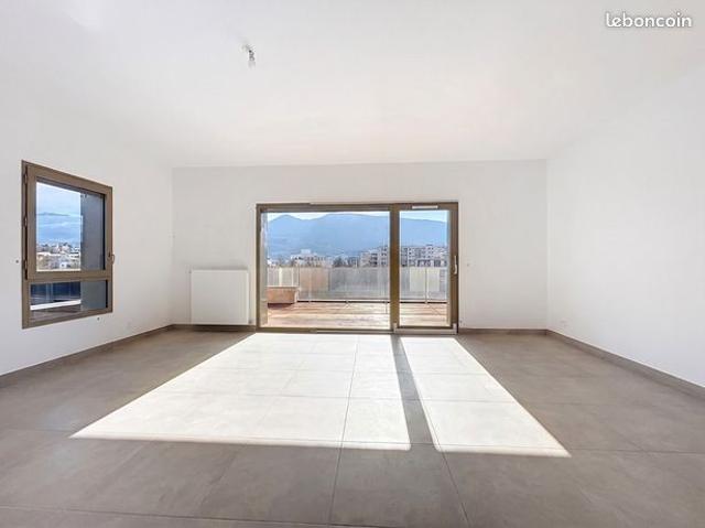 Appartement 4 pièces 91 m²