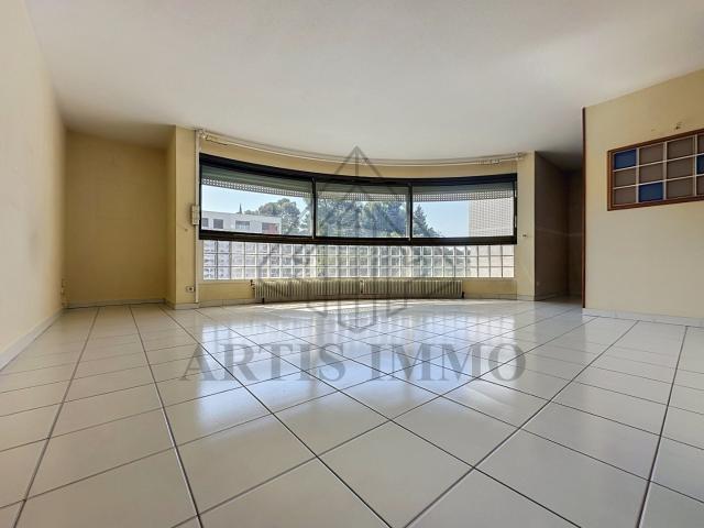 Appartement 4 pièces 91 m²