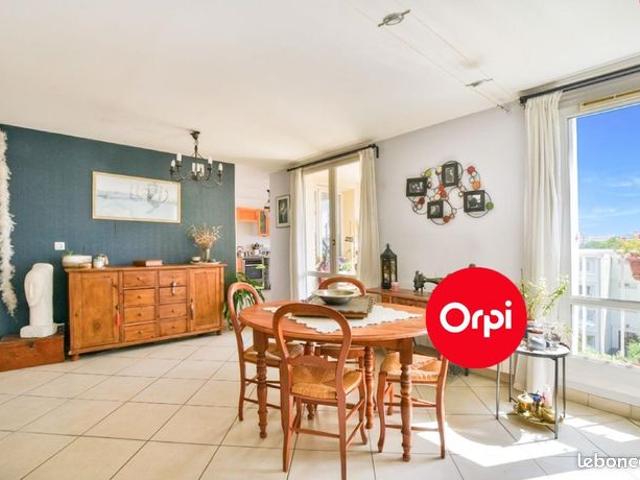 Appartement 4 pièces 91 m²