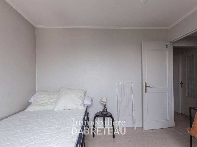 Appartement 4 pièces, 92 m² à louer à Bron 69500