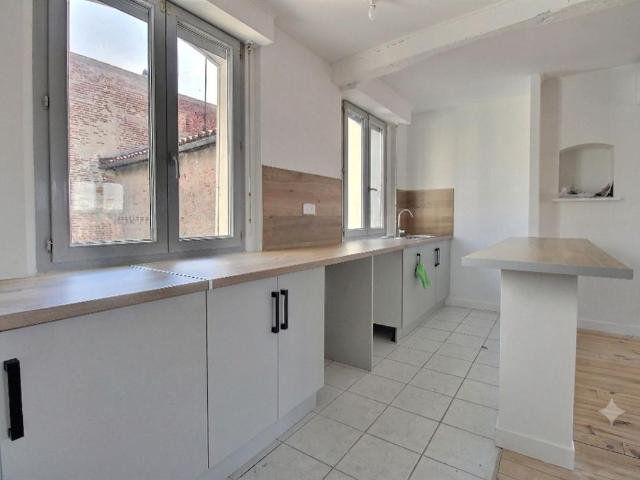 Appartement 4 pièces, 92 m² à louer à Lavaur 81500