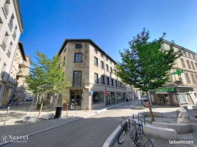 Appartement 4 pièces 92 m²