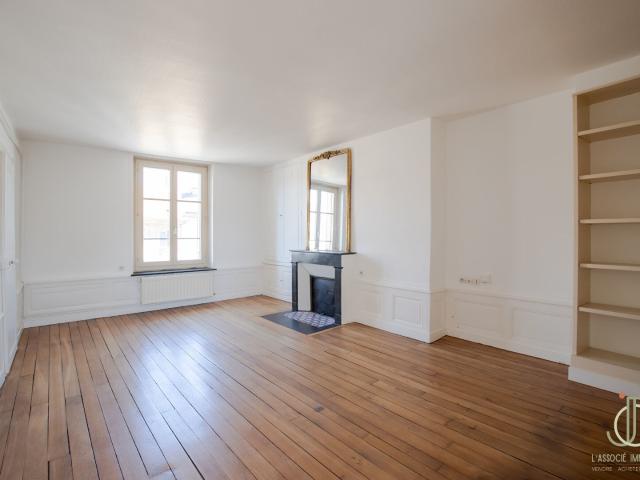Appartement 4 pièces 92 m²