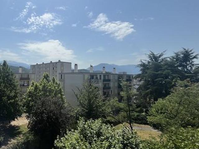 Appartement 4 pièces 92 m²