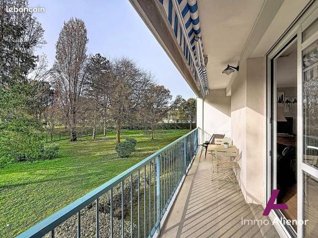 Appartement 4 pièces 92 m²