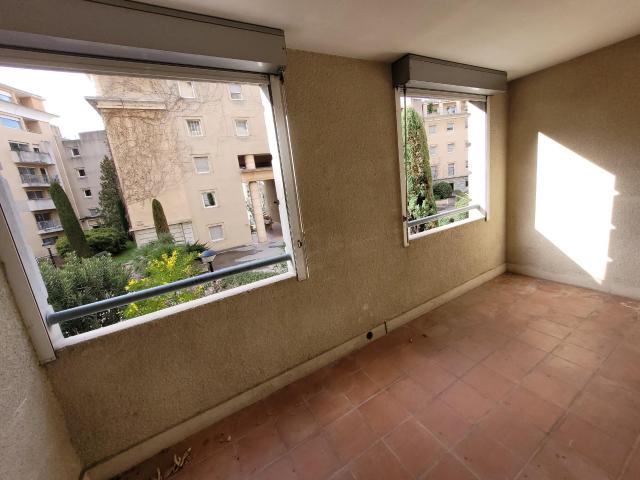 Appartement 4 pièces, 97 m² à louer à Aix en Provence 13100