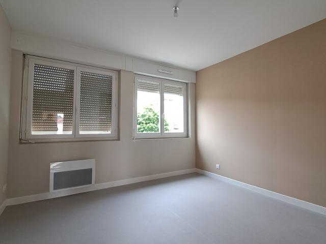 Appartement 4 pièces, 97 m² à louer à Carmaux 81400