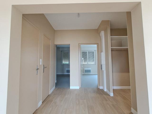 Appartement 4 pièces, 97 m² à louer à Carmaux 81400