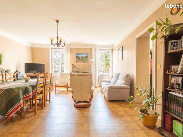Appartement 4 pièces 97 m²