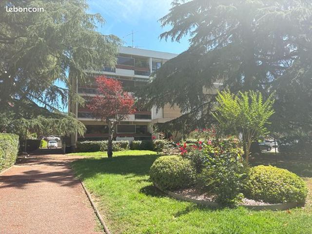 Appartement 4 pièces 97 m²