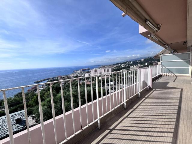 Appartement 4 pièces, 94 m² à louer à Bastia 20200
