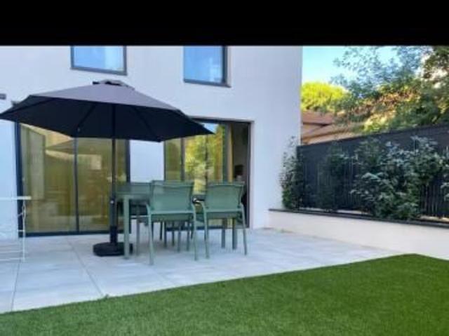 Appartement 4 pièces, 94 m² à louer à Fréjus 83600