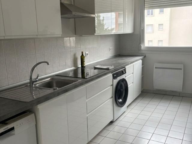 Appartement 4 pièces, 94 m² à louer à Reims 51100