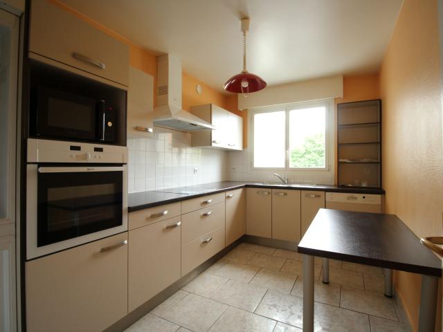 Appartement 4 pièces, 94 m² à louer à Reims 51100