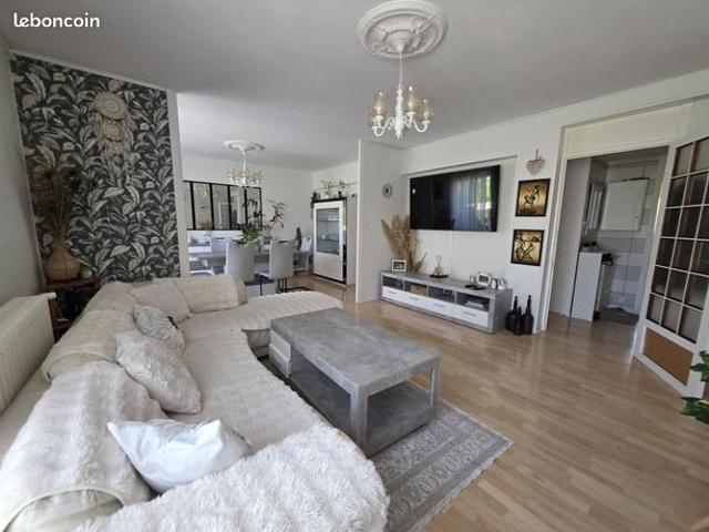 Appartement 4 pièces 94 m²