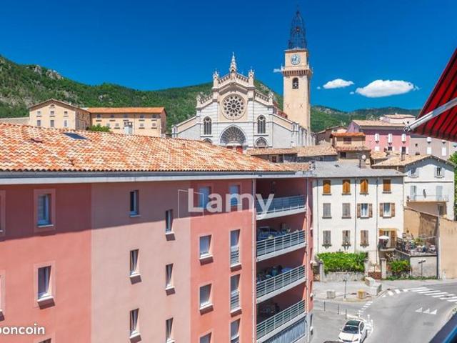Appartement 4 pièces 94 m²