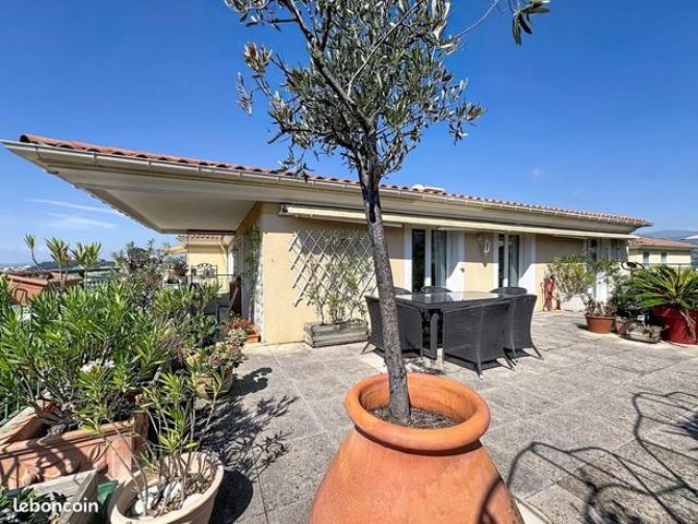 Appartement 4 pièces 94 m²