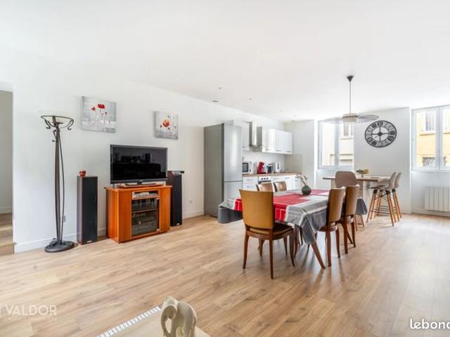 Appartement 4 pièces 94 m²