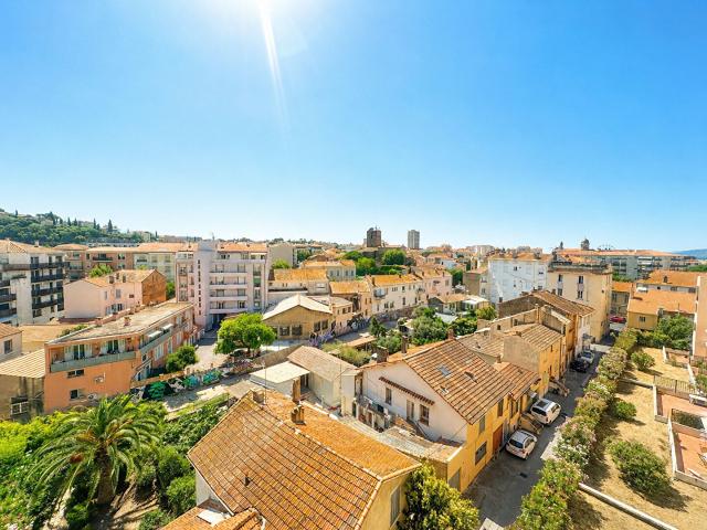 Appartement 4 pièces 94 m²