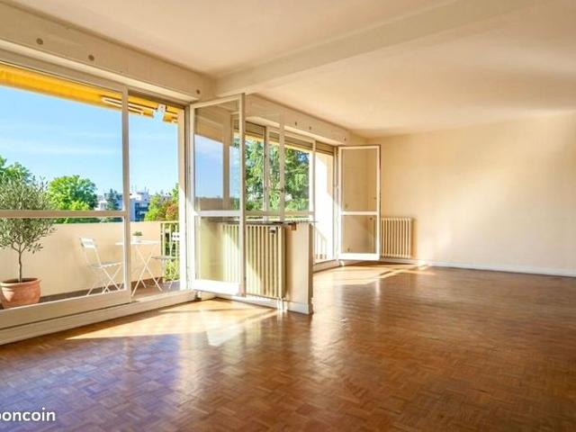 Appartement 4 pièces 94 m²