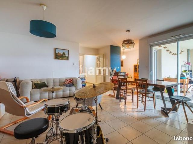 Appartement 4 pièces 94 m²