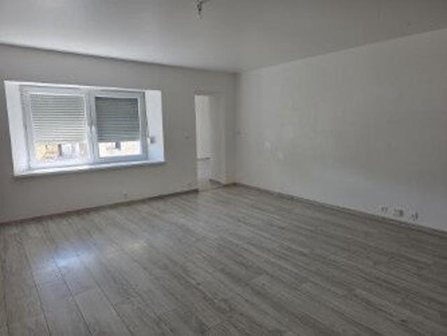 Appartement 4 pièces, 95 m² à louer à Woël 55210