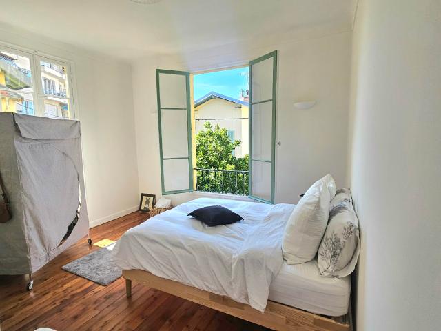 Appartement 4 pièces, 95 m² à louer à Nice 06100