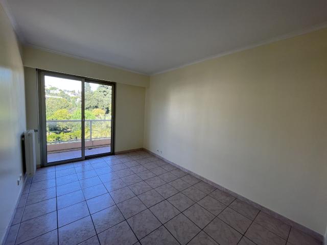Appartement 4 pièces, 95 m² à louer à Nice 06200