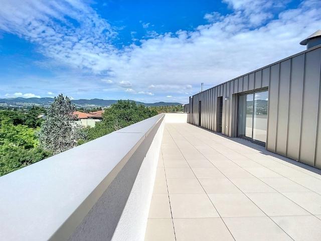 Appartement 4 pièces 95 m²
