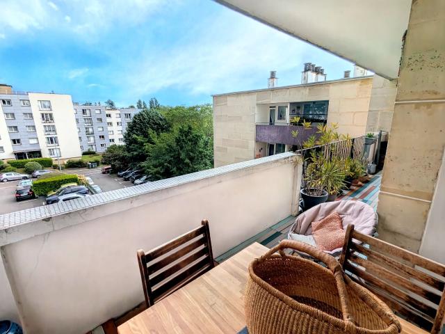 Appartement 4 pièces, 96 m² à louer à Fontenay aux Roses 92260