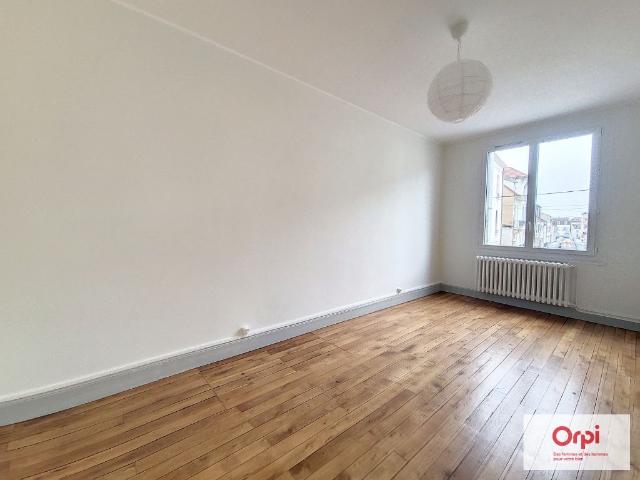 Appartement 4 pièces, 96 m² à louer à Montluçon 03100