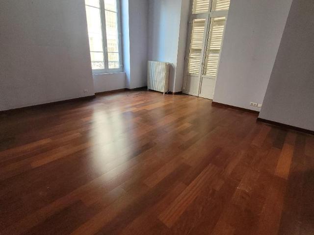 Appartement 4 pièces 96 m²