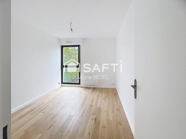 Appartement 4 pièces, 98 m² à louer à Courbevoie 92400