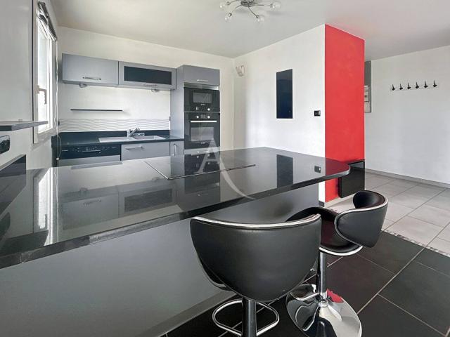 Appartement 4 pièces, 98 m² à louer à Meulan en Yvelines 78250