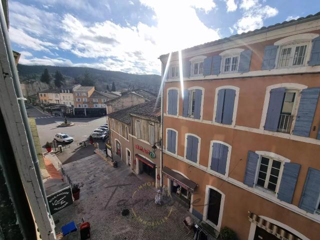 Appartement 4 pièces 98 m²