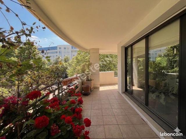 Appartement 4 pièces 98 m²