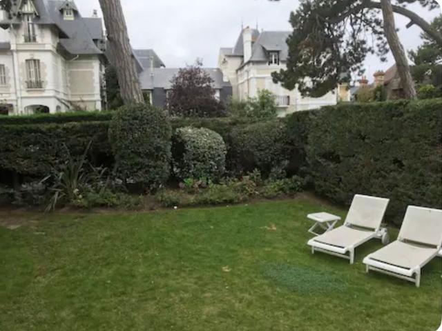Appartement 4 pièces, 99 m² à louer à Deauville 14800
