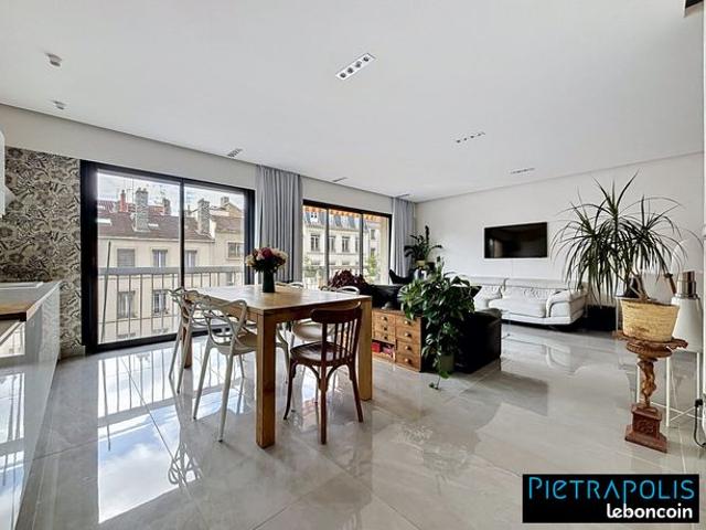 Appartement 4 pièces 99 m²