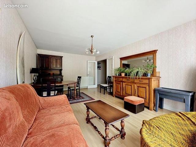 Appartement 4 pièces 9 160 m²