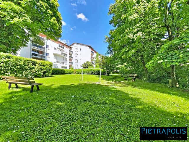 Appartement 4 pièces 100 m²