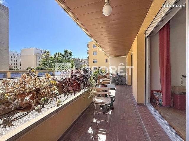 Appartement 4 pièces 100 m²