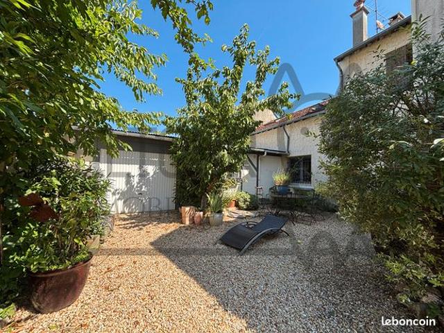 Appartement 4 pièces 100 m²