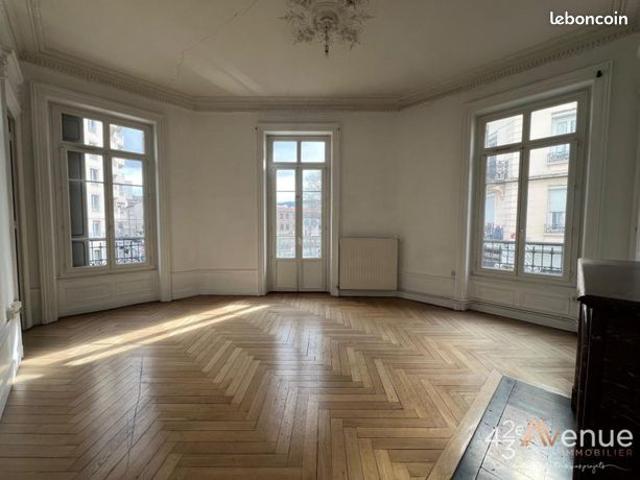 Appartement 4 pièces 100 m²