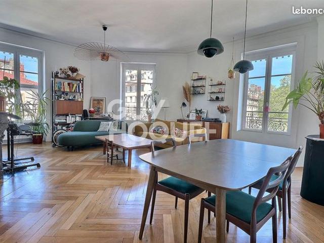 Appartement 4 pièces 100 m²