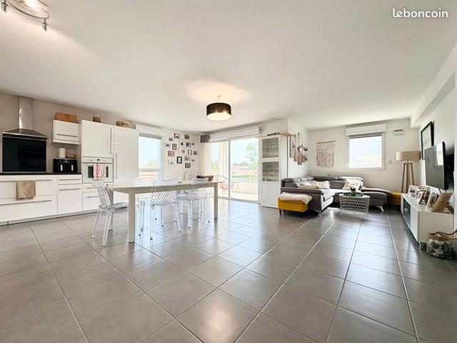 Appartement 4 pièces 100 m²