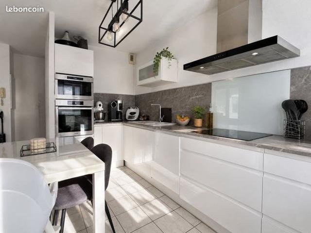 Appartement 4 pièces 100 m²