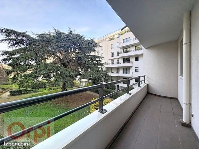 Appartement 4 pièces 100 m²
