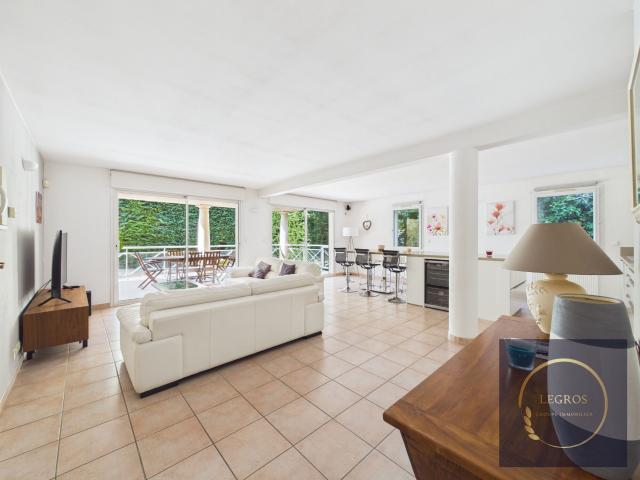Appartement 4 pièces, 100 m² à louer à Châteaurenard 13160