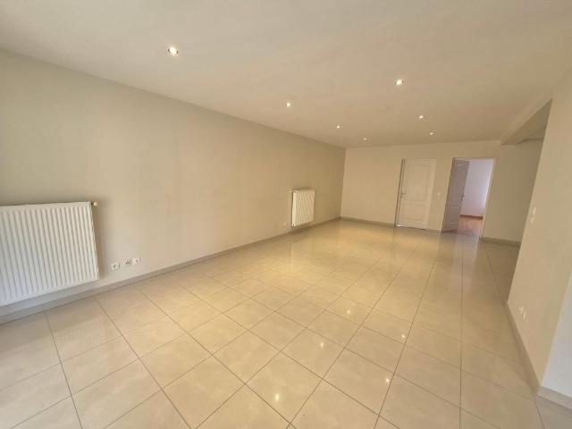 Appartement 4 pièces, 100 m² à louer à Malroy 57640