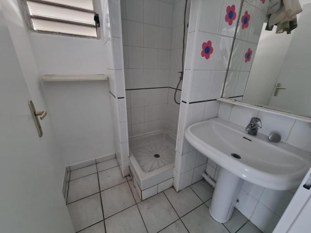 Appartement 4 pièces, 100 m² à louer à Schœlcher 97233